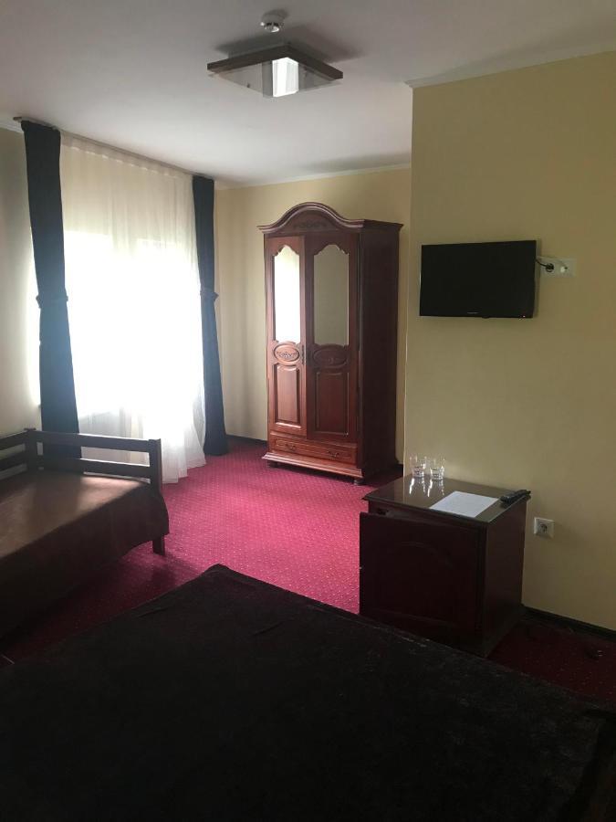 Stupari Hotel Шаян Екстериор снимка